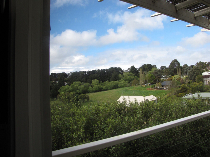 Others 4, Marzden Cottage, Hepburn - East