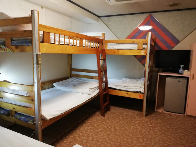 Bedroom 4, Family & bAKpAK Tokyo Hostel, Taitō