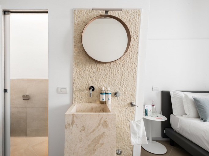 Bathroom 3, Numa Rome Tullo, Roma