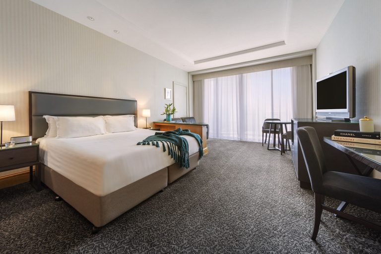 Bedroom 4, Oaks Gold Coast Hotel, Gold Coast