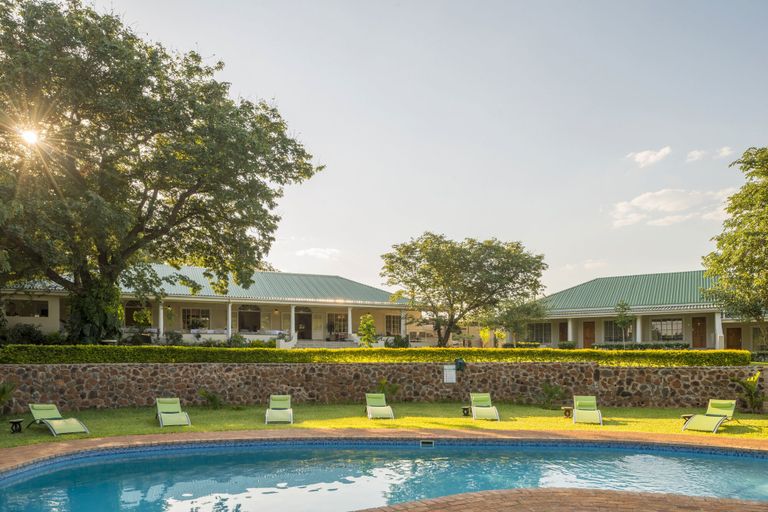 Exterior & Views 2, Batonka Guest Lodge, Hwange