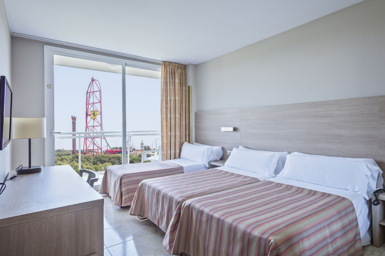 Bedroom 4, Sol Costa Daurada, Tarragona