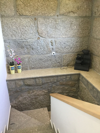 Bathroom, Bernardes House, Cinfães