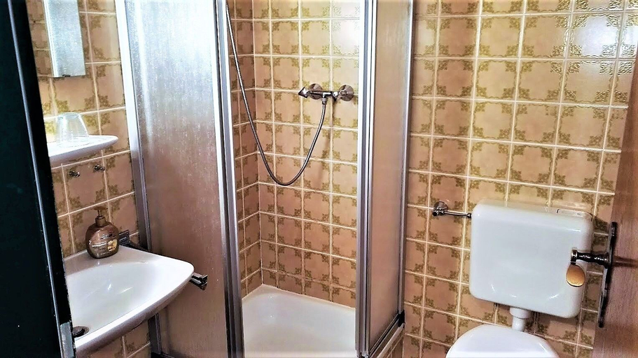 Bathroom 3, Penzion Šumaváček, Regen
