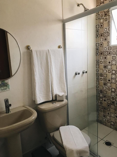 Bathroom 5, Don Marco's Hotel, Guarujá