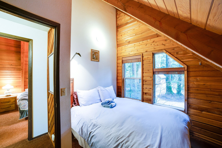 Bedroom 3, 35SL - A/C - Pets Ok - Fireplace - Sleeps 6, Whatcom