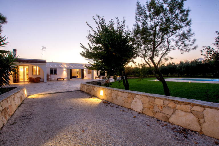 Exterior & Views 2, Villa Oriana, Brindisi