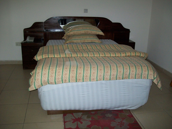 Bedroom 3, Ampomaah Hotel, Accra