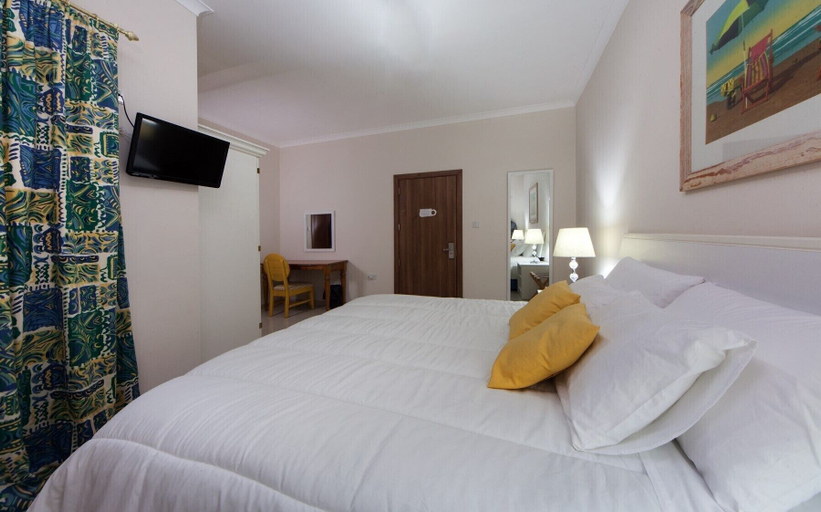 Bedroom 3, Port View Guest House