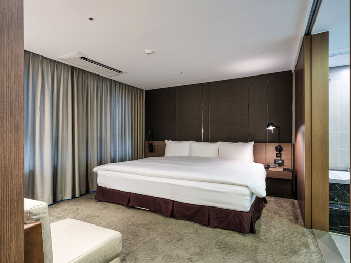 Bedroom 4, Ramada Encore by Wyndham CheonAn, Cheonan