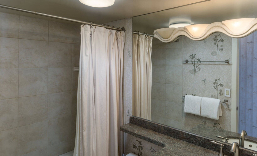 Bathroom 4, Kona Reef #d22, Hawaii