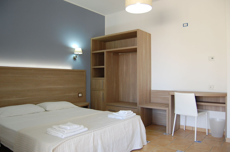 Bedroom 3, Petruso Resort, Palermo