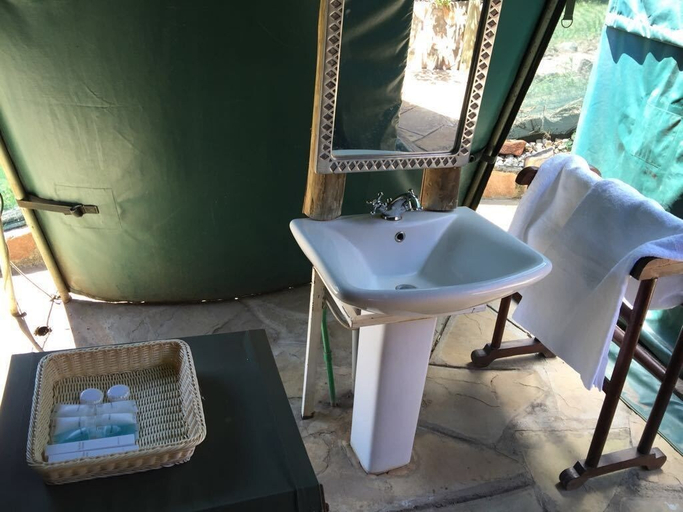 Bathroom, The Nubian in the Mara, Narok West