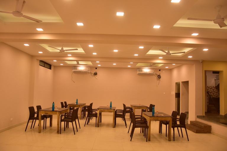 Food & Drinks 4, Hotel Globe International, Puri