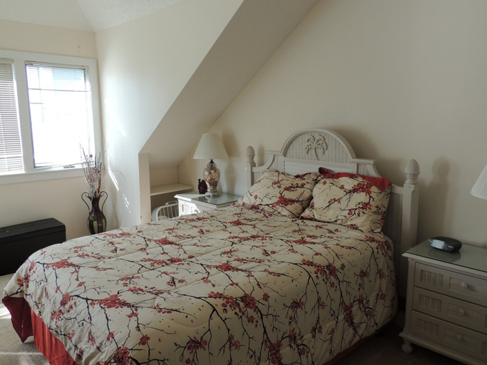 Bedroom 2, Windermere by the Sea #2A, Horry