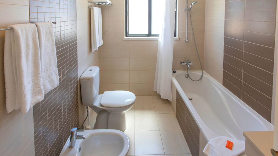 Bathroom 4, Alfagar Village, Albufeira