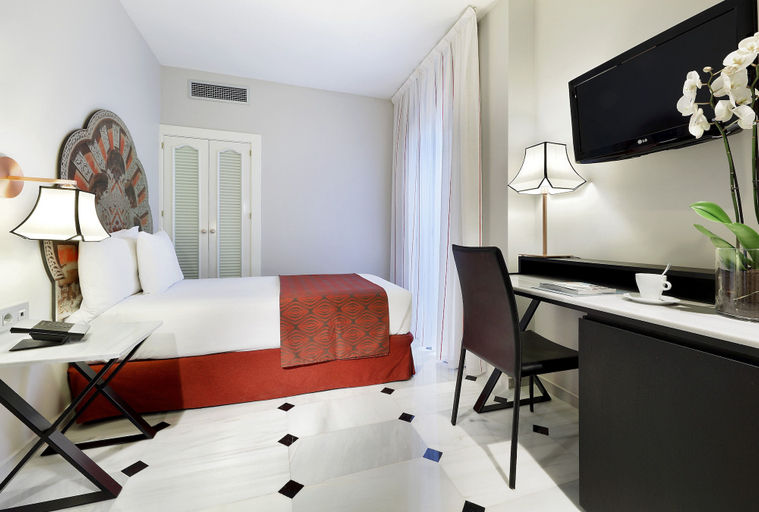 Bedroom 2, Eurostars Conquistador Hotel, Córdoba