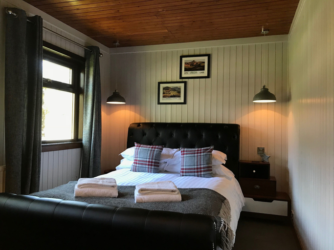 Bedroom, Bluebell Lodge 3 with Hot Tub, Dumfries and Galloway