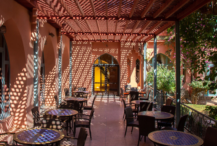 Food & Drinks 4, Chems Le Tazarkount, Azilal