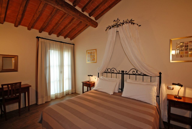 Bedroom 4, Molino di Foci, Siena