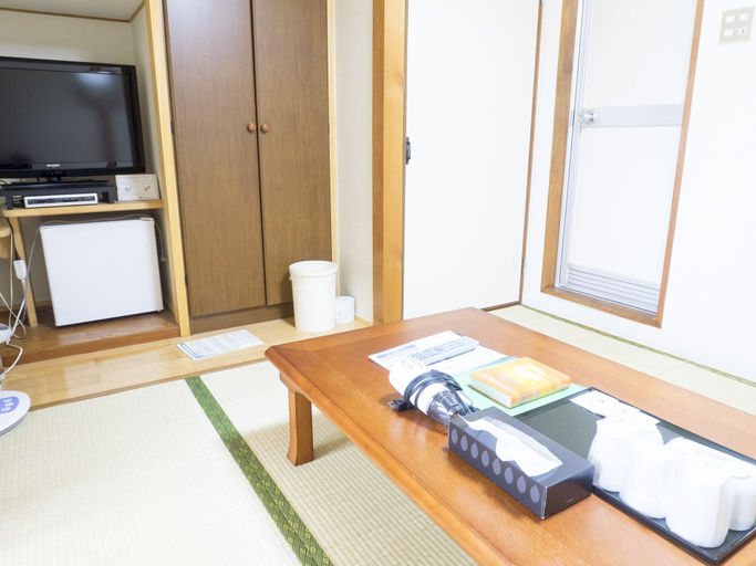 Bedroom 3, Hikone Station Hotel, Hikone