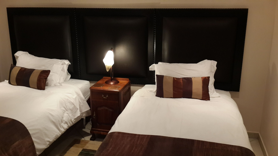 Bedroom, Magaliqua Guest House, West Rand