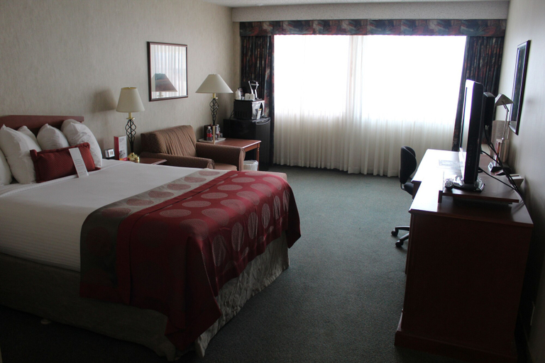 Bedroom 3, Ramada Plaza by Wyndham Regina Downtown, Division No. 6