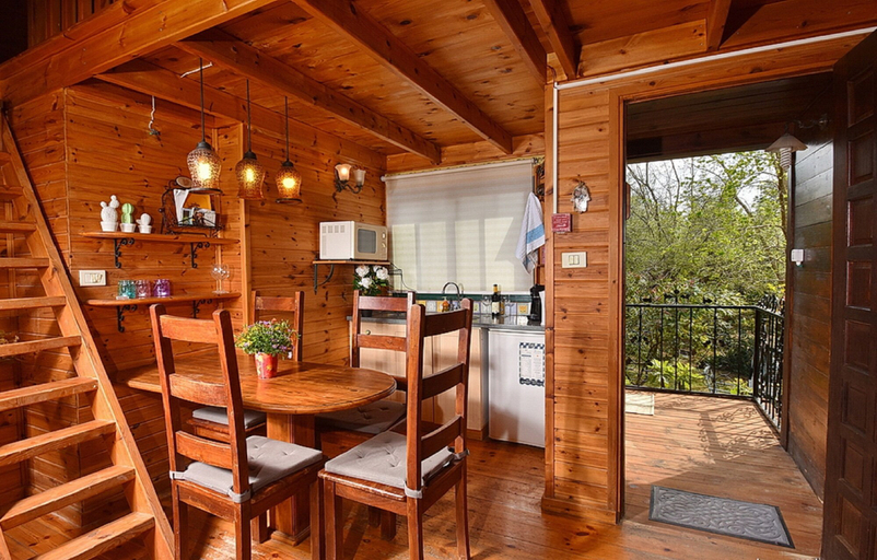 Others 5, Tuscana cabins