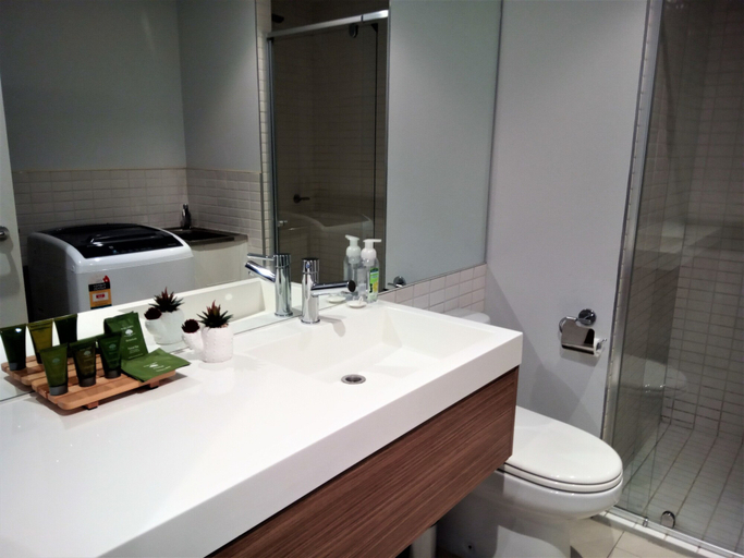 Bathroom 4, Short Stay Apartment at Flinders, Melbourne