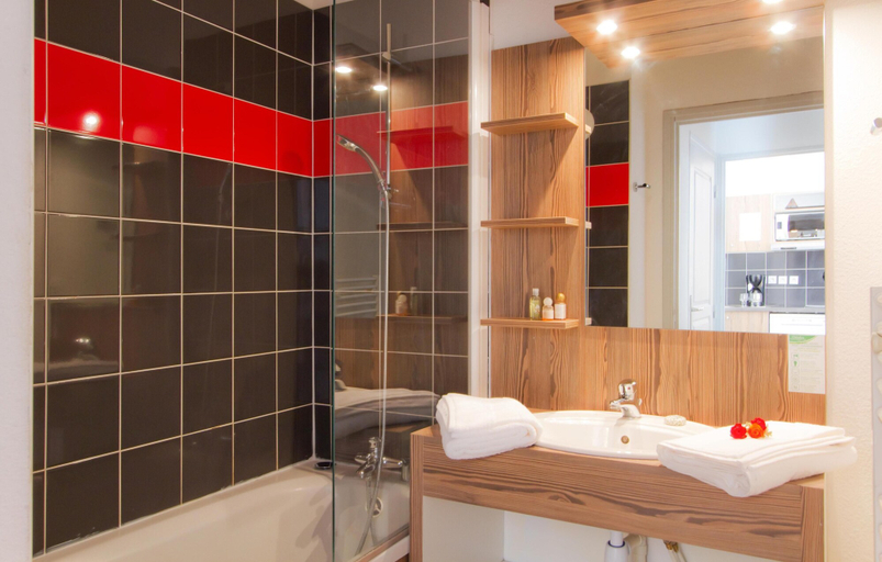 Bathroom 3, Résidence Odalys L'Ours Blanc, Isère