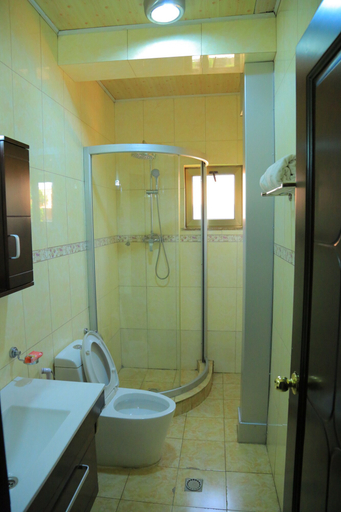 Bathroom, Rift Valley Hotel, Misraq Shewa