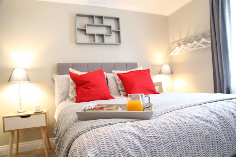 Bedroom 2, Number 4, Devon