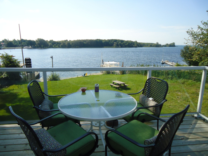 Others 5, Bayside Inn & Waterfront Suites, Frontenac