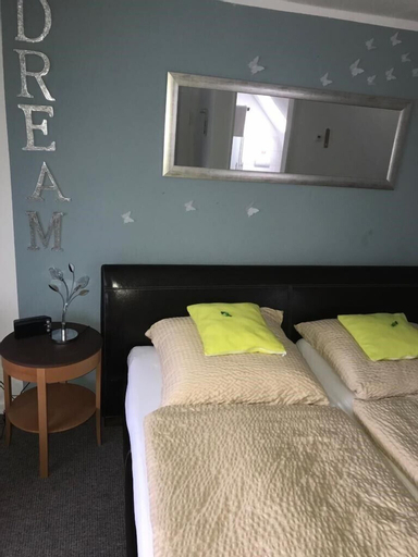 Bedroom 4, Pension-Neuenrade, Märkischer Kreis