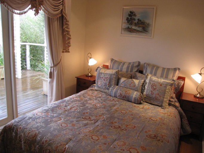Bedroom 2, Marzden Cottage, Hepburn - East
