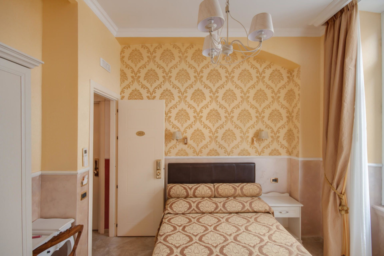 Bedroom 3, Quality in Rome, Roma