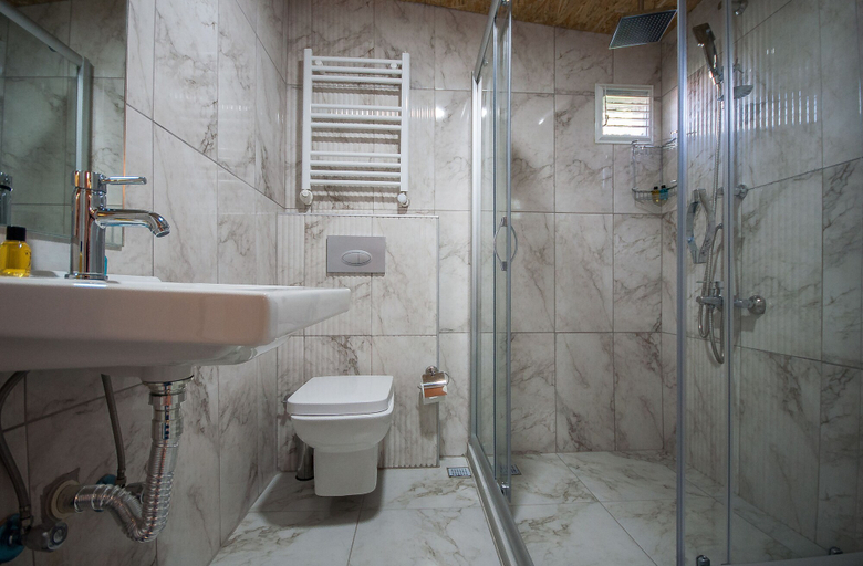 Bathroom 3, Newway Apartments, Beşiktaş