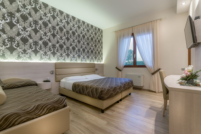 Bedroom 4, Hotel Tre Torri, Modena