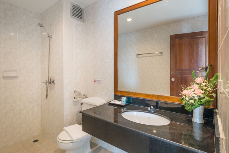 Bathroom 4, Lalisa Hotel Aonang, Mueang Krabi