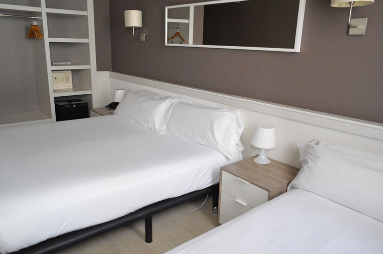 Bedroom 3, Paral.lel, Barcelona