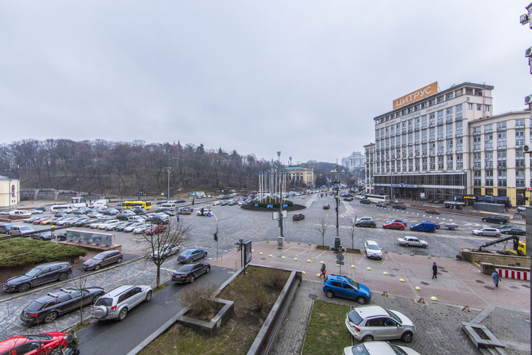 Others 4, Apartment on Khreshchatyk, Shevchenkivs'kyi