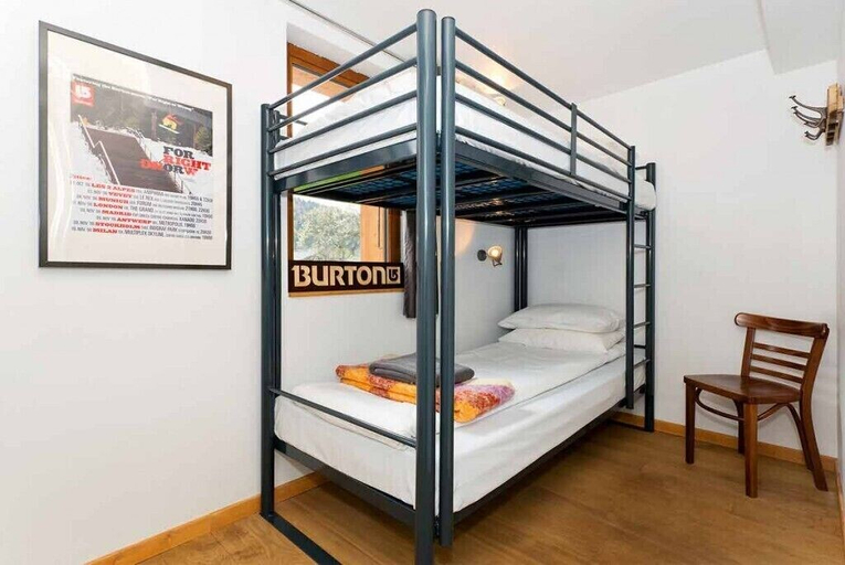 Bedroom 3, Hideout Hostel, Haute-Savoie