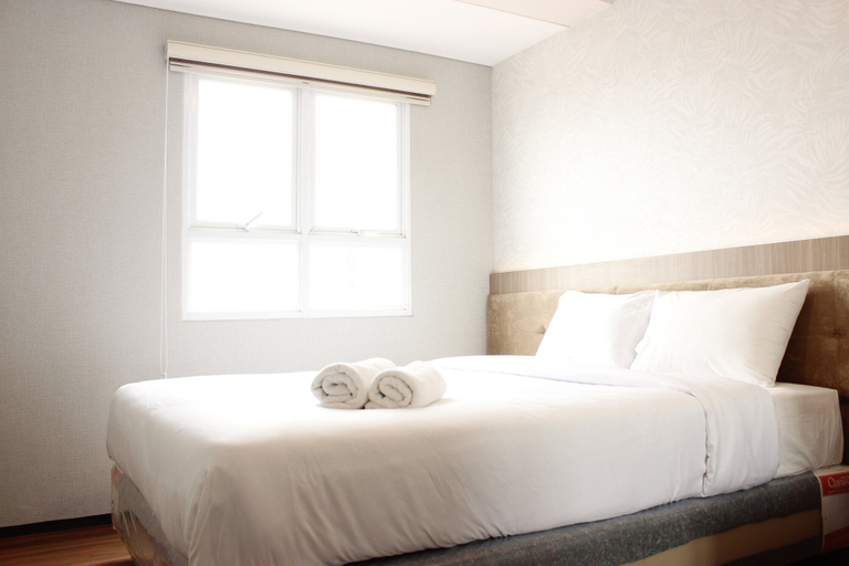 Bedroom 2, Classic 2BR Apartment At Gateway Pasteur near Exit Toll, Bandung