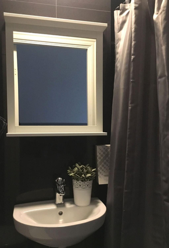 Bathroom 3, Hotel Kungsängstorg, Uppsala