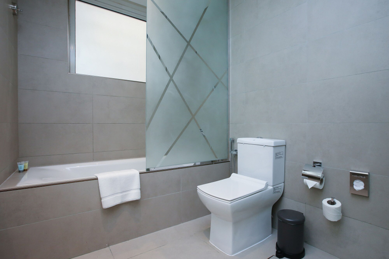 Bathroom 5, Sitara Hotel Apartment, Dubai
