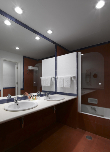 Bathroom 5, Parador De Cazorla, Jaén