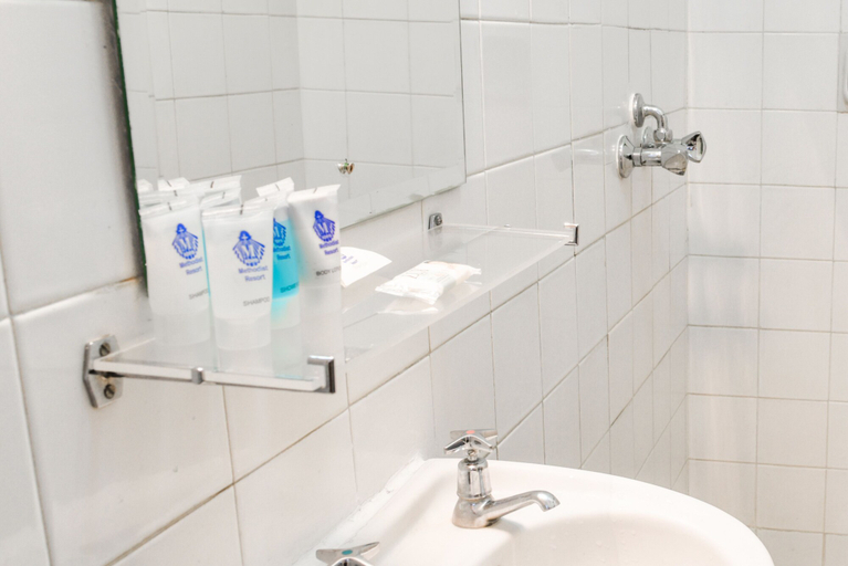 Bathroom 4, Methodist Resort, Dagoretti North