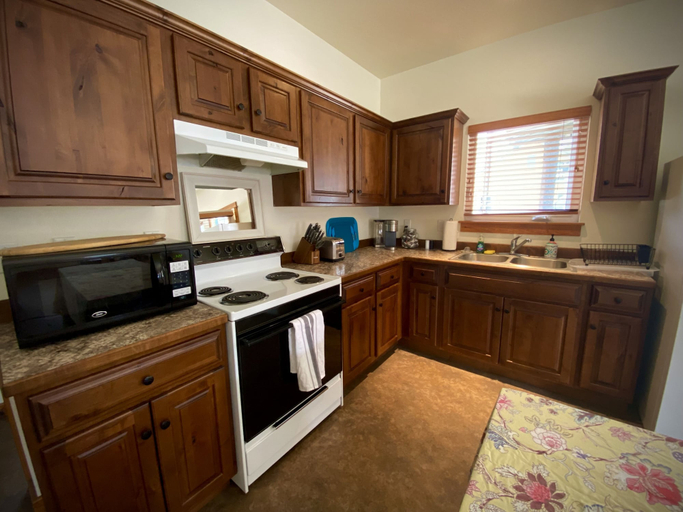 Others 5, Park Place, Ravalli
