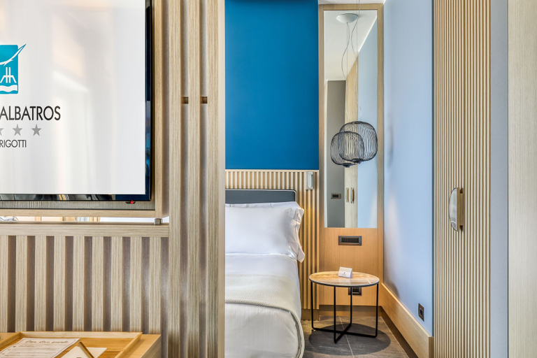Bedroom 3, Hotel Albatros Varigotti, Savona