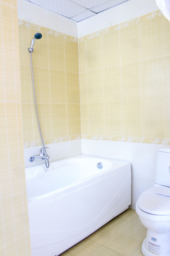 Bathroom 3, Quy Nhon Hotel, Qui Nhơn